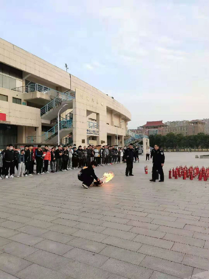 2020.11.18 bbin宝盈游戏官网开展消防安全灭火演习2.jpg